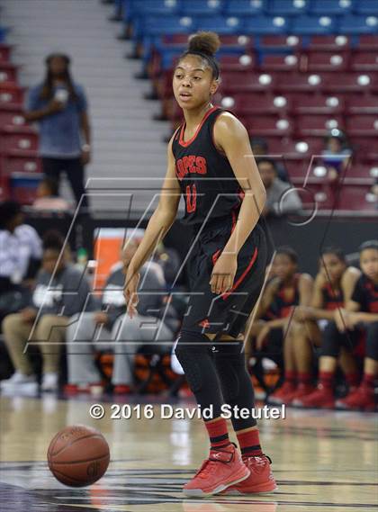 Thumbnail 3 in Antelope Valley vs. Cardinal Newman (CIF State D4 Final) photogallery.