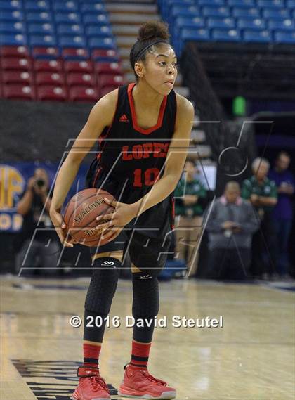 Thumbnail 1 in Antelope Valley vs. Cardinal Newman (CIF State D4 Final) photogallery.