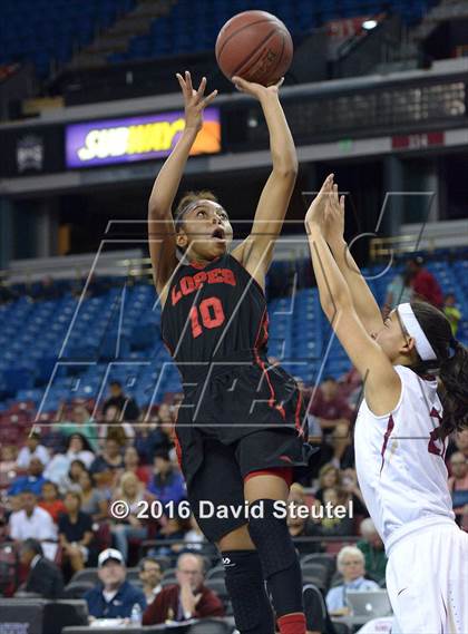 Thumbnail 1 in Antelope Valley vs. Cardinal Newman (CIF State D4 Final) photogallery.