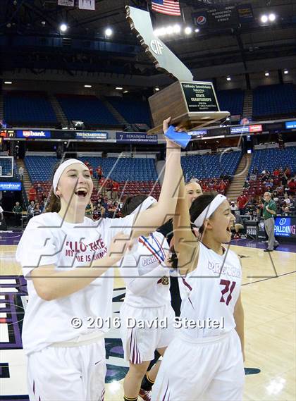 Thumbnail 3 in Antelope Valley vs. Cardinal Newman (CIF State D4 Final) photogallery.