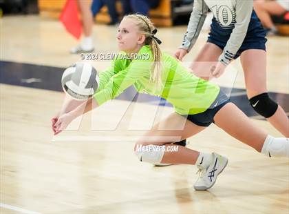 Thumbnail 2 in ThunderRidge @ Columbine photogallery.