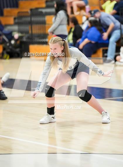 Thumbnail 3 in ThunderRidge @ Columbine photogallery.