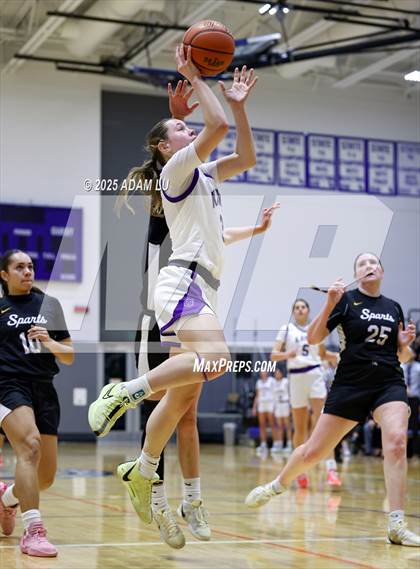 Thumbnail 3 in Lake Washington vs. Sumner photogallery.