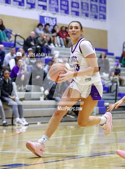 Thumbnail 2 in Lake Washington vs. Sumner photogallery.