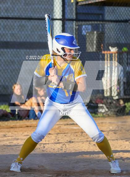 Thumbnail 2 in Martensdale-St. Mary's vs Independence (Rick Doran Classic) photogallery.