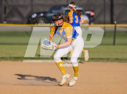 Thumbnail 3 in Martensdale-St. Mary's vs Independence (Rick Doran Classic) photogallery.