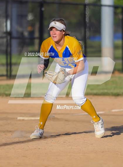 Thumbnail 2 in Martensdale-St. Mary's vs Independence (Rick Doran Classic) photogallery.