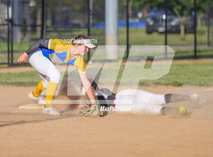 Thumbnail 3 in Martensdale-St. Mary's vs Independence (Rick Doran Classic) photogallery.