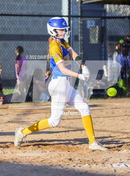 Thumbnail 2 in Martensdale-St. Mary's vs Independence (Rick Doran Classic) photogallery.