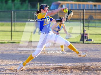 Thumbnail 1 in Martensdale-St. Mary's vs Independence (Rick Doran Classic) photogallery.