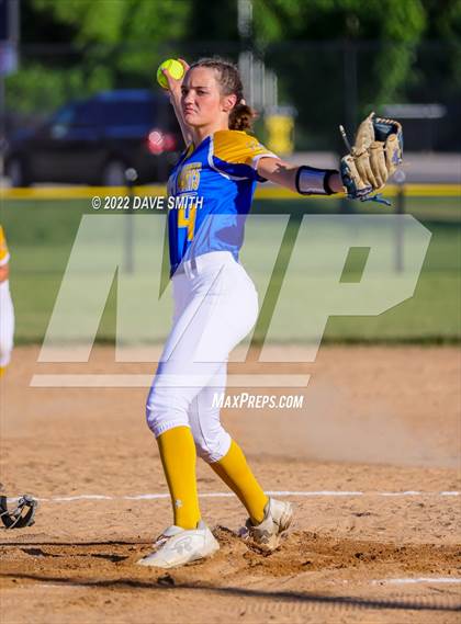 Thumbnail 1 in Martensdale-St. Mary's vs Independence (Rick Doran Classic) photogallery.