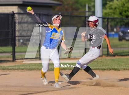 Thumbnail 3 in Martensdale-St. Mary's vs Independence (Rick Doran Classic) photogallery.