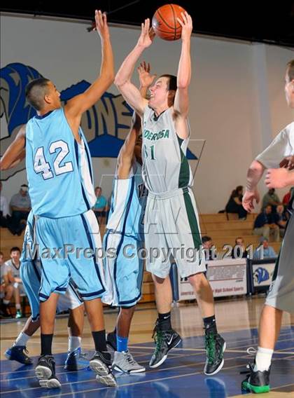 Thumbnail 2 in Santa Ana Valley vs Ponderosa (MaxPreps Holiday Classic) photogallery.
