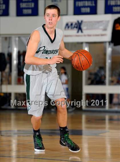 Thumbnail 3 in Santa Ana Valley vs Ponderosa (MaxPreps Holiday Classic) photogallery.