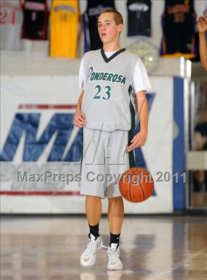Thumbnail 3 in Santa Ana Valley vs Ponderosa (MaxPreps Holiday Classic) photogallery.