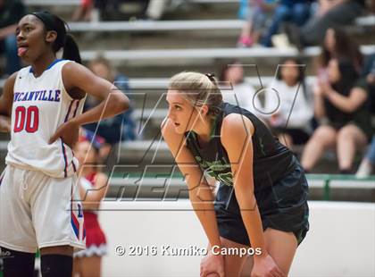 Thumbnail 3 in Duncanville vs. Carroll  photogallery.