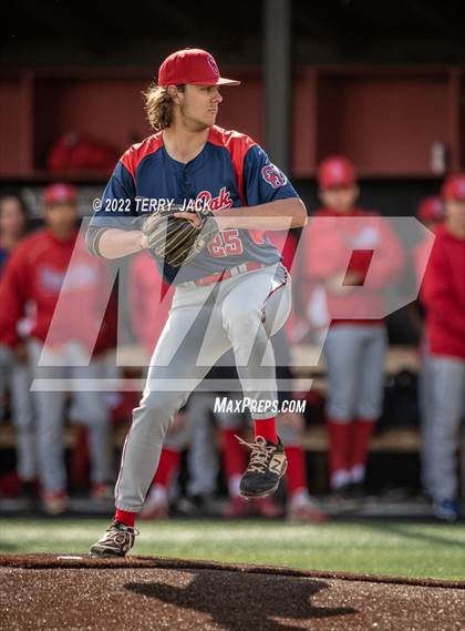 Thumbnail 3 in Great Oak @ JSerra Catholic photogallery.