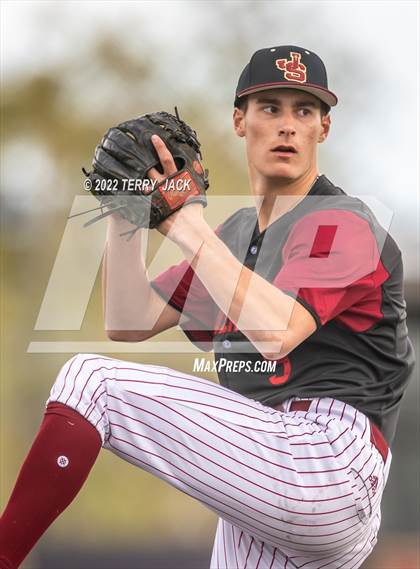 Thumbnail 2 in Great Oak @ JSerra Catholic photogallery.