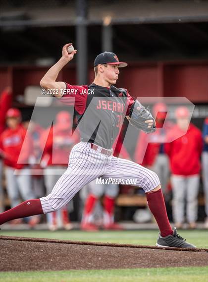Thumbnail 2 in Great Oak @ JSerra Catholic photogallery.