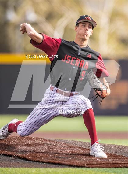Thumbnail 2 in Great Oak @ JSerra Catholic photogallery.