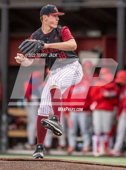 Thumbnail 1 in Great Oak @ JSerra Catholic photogallery.