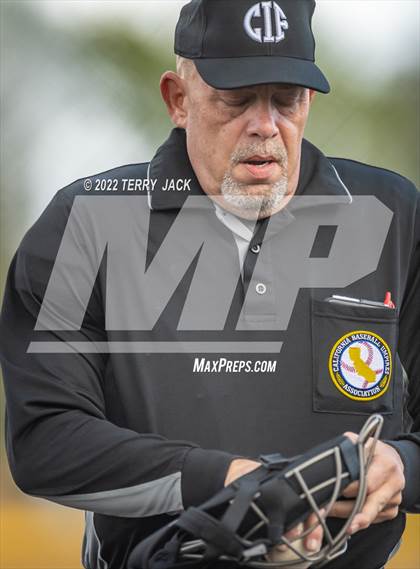 Thumbnail 1 in Great Oak @ JSerra Catholic photogallery.