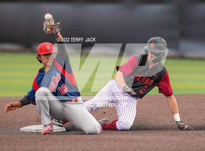 Thumbnail 1 in Great Oak @ JSerra Catholic photogallery.