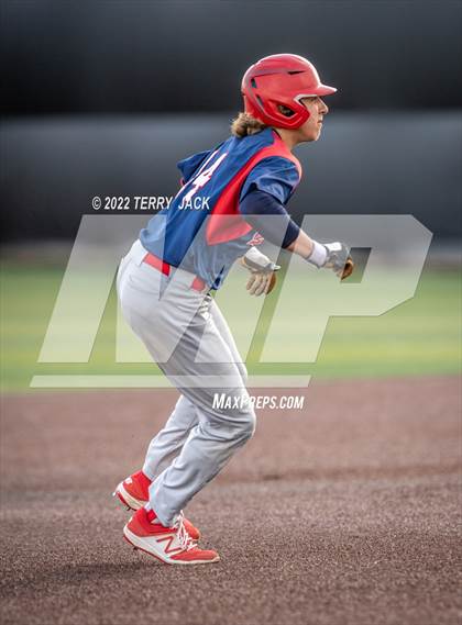 Thumbnail 2 in Great Oak @ JSerra Catholic photogallery.