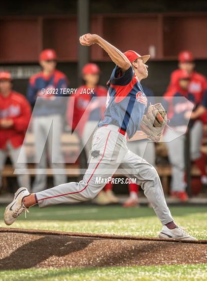 Thumbnail 2 in Great Oak @ JSerra Catholic photogallery.
