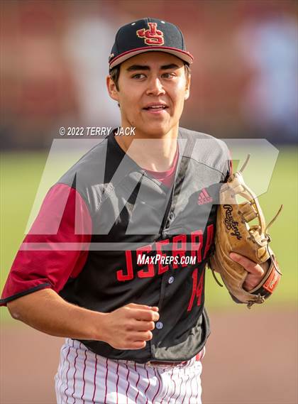 Thumbnail 2 in Great Oak @ JSerra Catholic photogallery.
