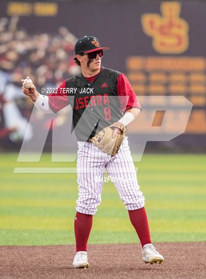 Thumbnail 1 in Great Oak @ JSerra Catholic photogallery.
