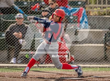 Thumbnail 2 in Great Oak @ JSerra Catholic photogallery.