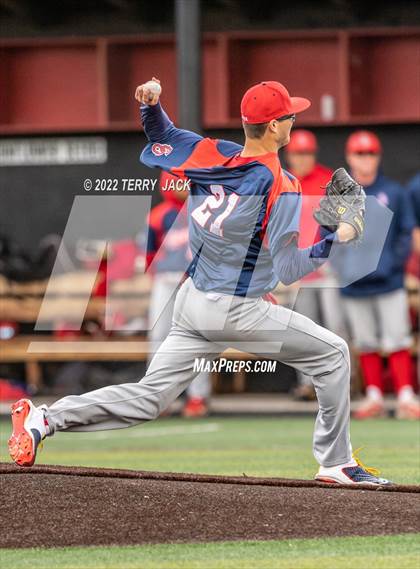 Thumbnail 2 in Great Oak @ JSerra Catholic photogallery.