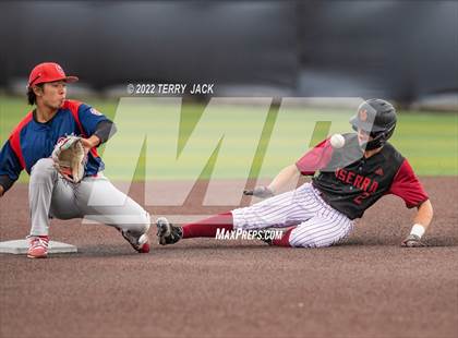 Thumbnail 2 in Great Oak @ JSerra Catholic photogallery.