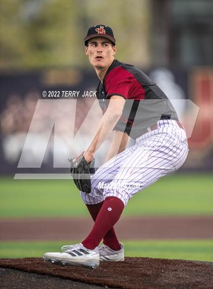 Thumbnail 1 in Great Oak @ JSerra Catholic photogallery.
