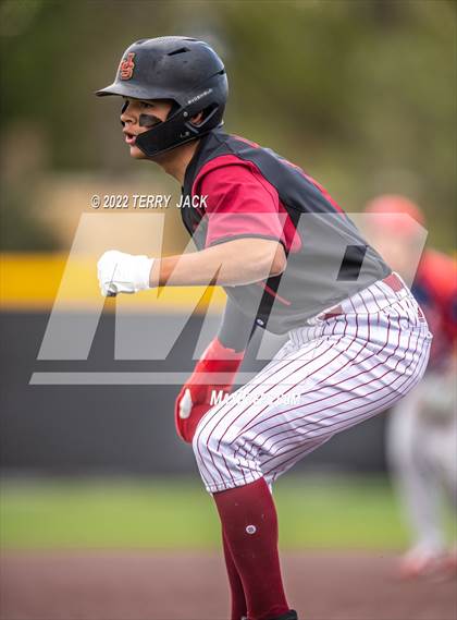 Thumbnail 2 in Great Oak @ JSerra Catholic photogallery.