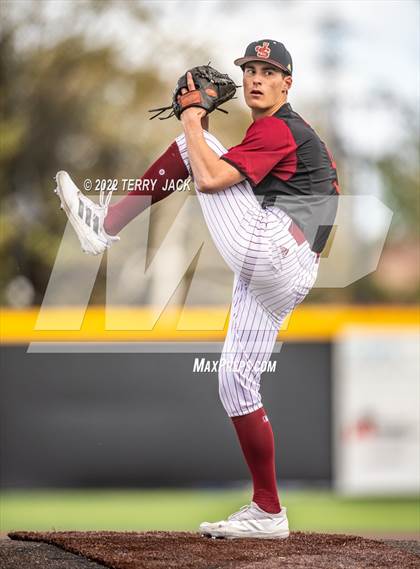 Thumbnail 3 in Great Oak @ JSerra Catholic photogallery.