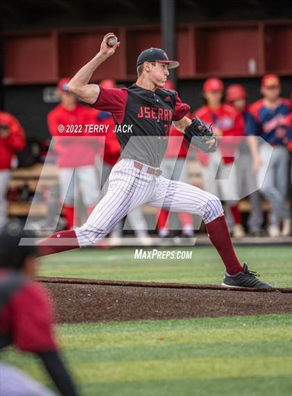 Thumbnail 3 in Great Oak @ JSerra Catholic photogallery.