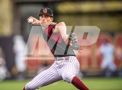 Thumbnail 1 in Great Oak @ JSerra Catholic photogallery.
