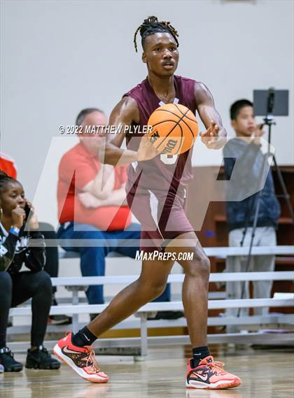 Thumbnail 1 in Living Water Christian vs Mount Zion (Isaac Levy Veterans Day Tournament) photogallery.