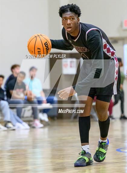 Thumbnail 3 in Living Water Christian vs Mount Zion (Isaac Levy Veterans Day Tournament) photogallery.