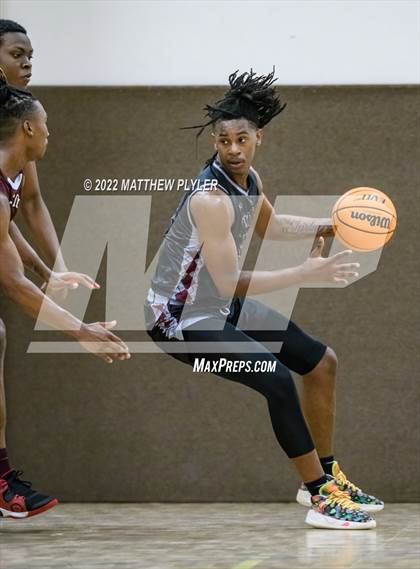 Thumbnail 2 in Living Water Christian vs Mount Zion (Isaac Levy Veterans Day Tournament) photogallery.
