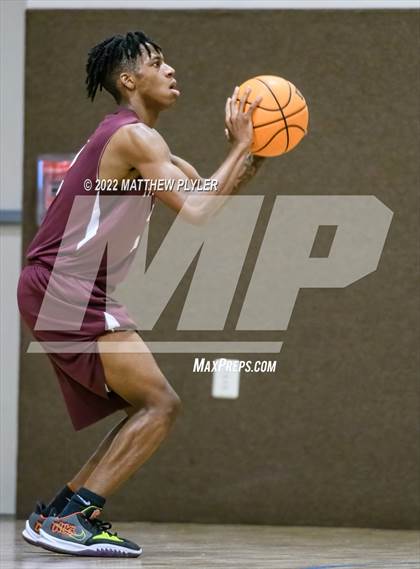 Thumbnail 2 in Living Water Christian vs Mount Zion (Isaac Levy Veterans Day Tournament) photogallery.