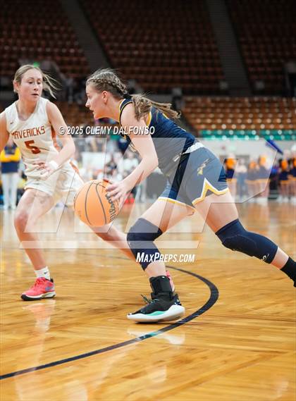 Thumbnail 3 in Frederick vs Mead (CHSAA 5A Great 8) photogallery.