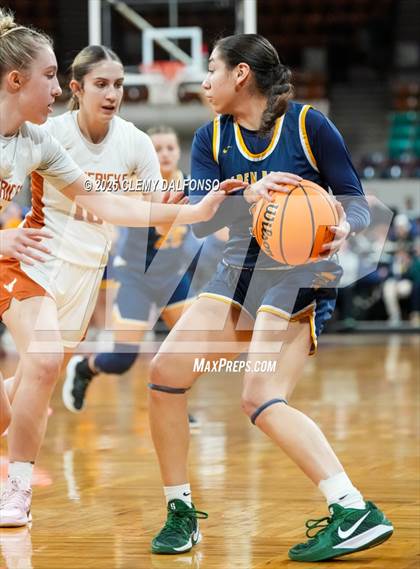 Thumbnail 1 in Frederick vs Mead (CHSAA 5A Great 8) photogallery.