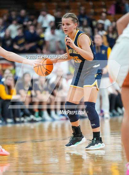 Thumbnail 3 in Frederick vs Mead (CHSAA 5A Great 8) photogallery.