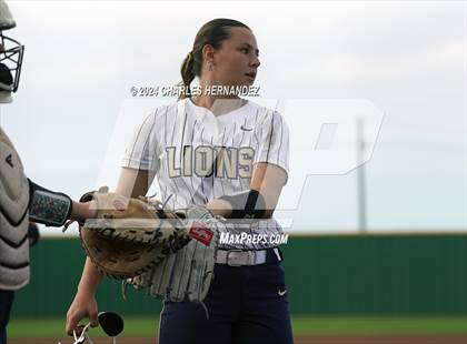 Thumbnail 3 in Lake Creek vs. A&M Consolidated (UIL Softball 5A Region III Quarterfinal) photogallery.