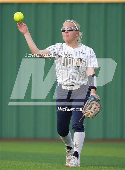 Thumbnail 3 in Lake Creek vs. A&M Consolidated (UIL Softball 5A Region III Quarterfinal) photogallery.