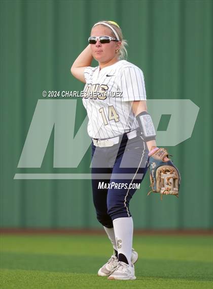 Thumbnail 3 in Lake Creek vs. A&M Consolidated (UIL Softball 5A Region III Quarterfinal) photogallery.