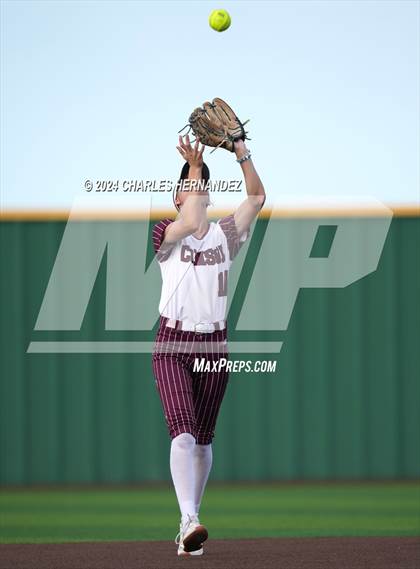Thumbnail 3 in Lake Creek vs. A&M Consolidated (UIL Softball 5A Region III Quarterfinal) photogallery.